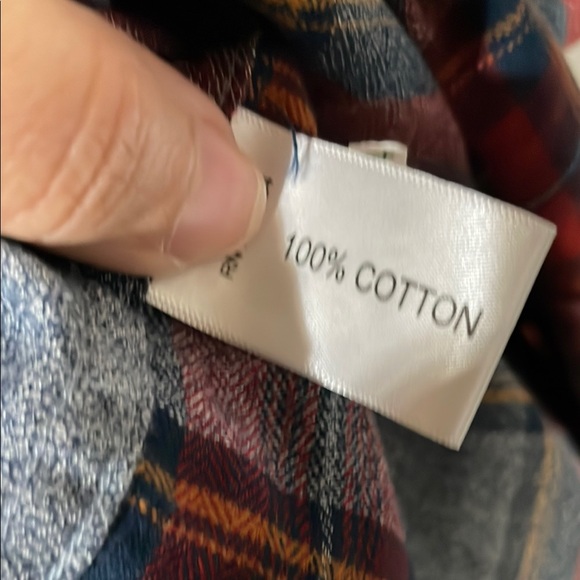 Orvis Men's Red and Gray Plaid Shirt - Picture 4 of 5